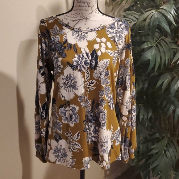 Promesa top - Picture 1 of 5